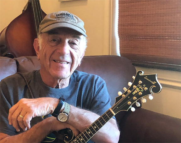 Roger Siminoff describes how to build an F5 mandolin.