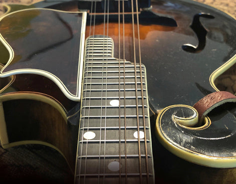 Get the best bluegrass mandolin sound with Straight Up Strings.
